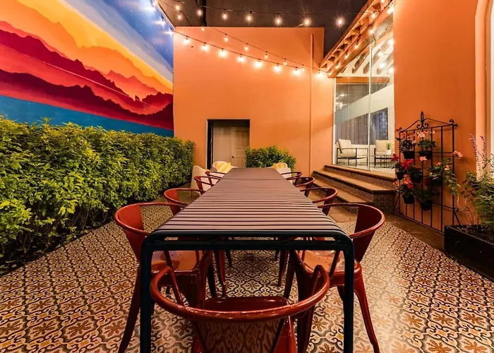 Artistic Haven In Roma Norte With Outdoor Dining Сasa de vacaciones