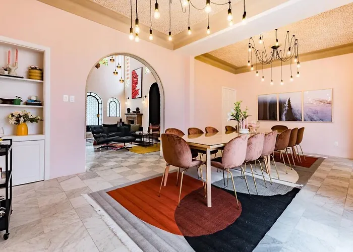 Сasa de vacaciones Artistic Haven In Roma Norte With Outdoor Dining